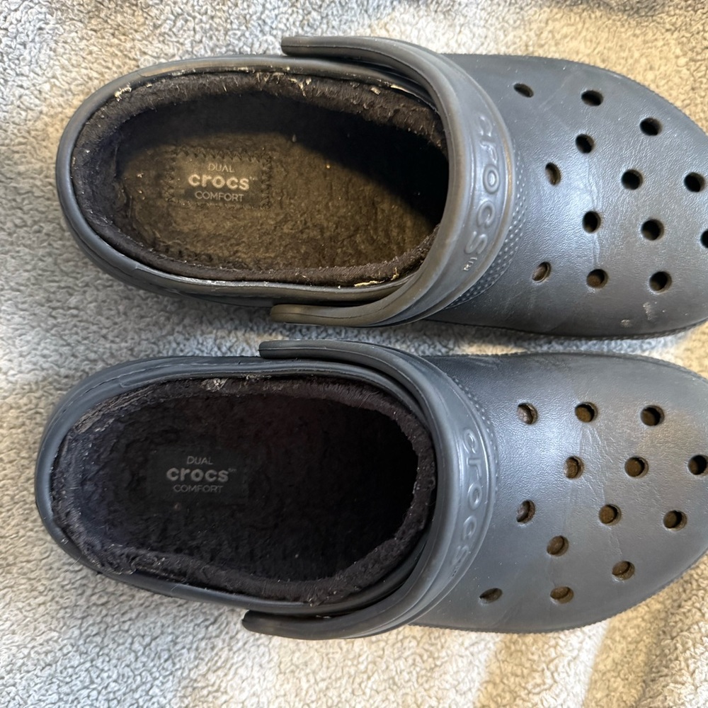 Crocs Dual Comfort Clogs in Black